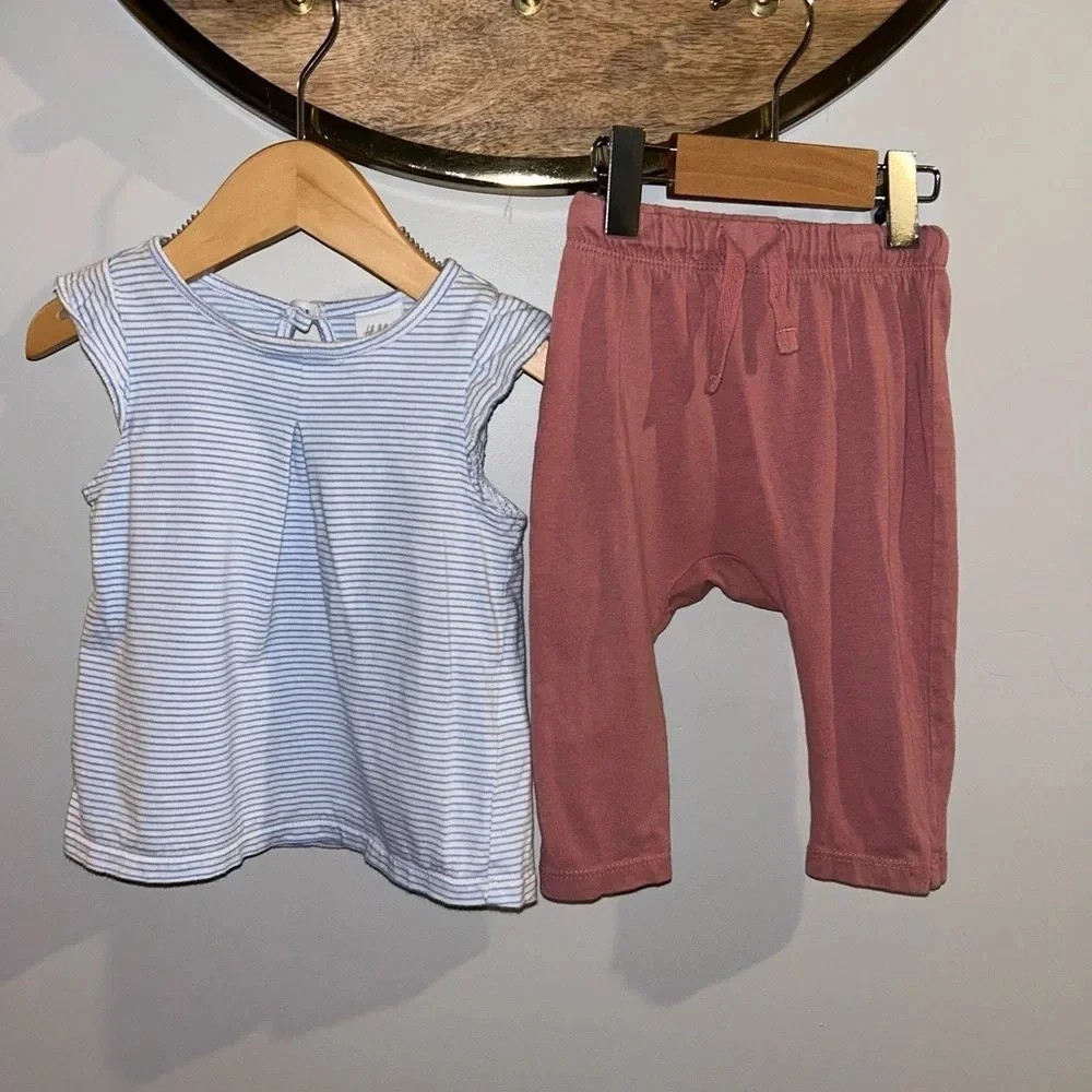 H&M Striped White/Blue  Tee & Light pink Cozy pants 6-9M​